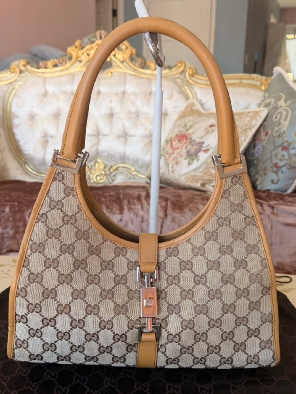 Vintage Gucci Jackie GG Canvas Beige Shoulder Bag